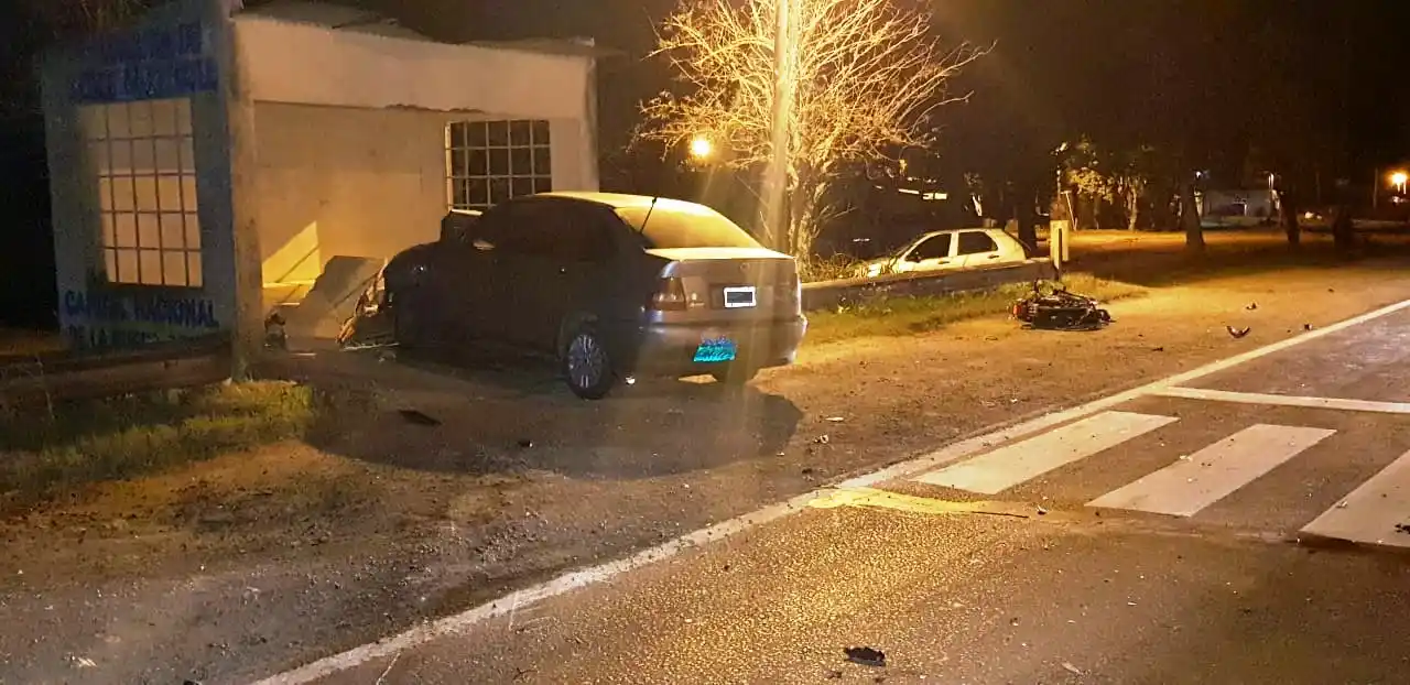Falleció motociclista tras colisionar con un automóvil