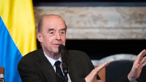 POR PRESUNTAS IRREGULARIDADES en su gestión: comienza juicio contra excanciller colombiano Álvaro Leyva