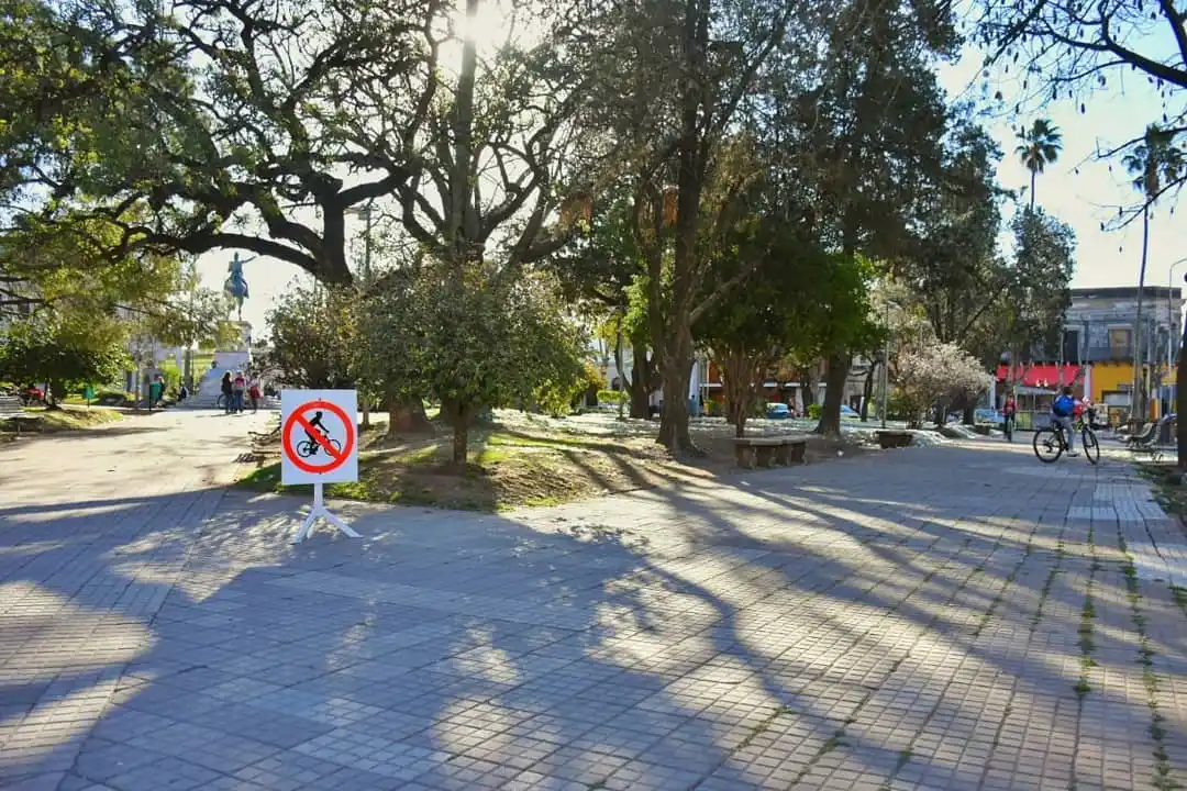 En el Día del Estudiante, los jóvenes deben adaptarse a las disposiciones vigentes