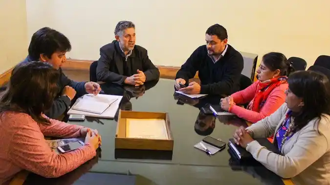 Concejales de la ciudad recibieron al escritor Luis Luján