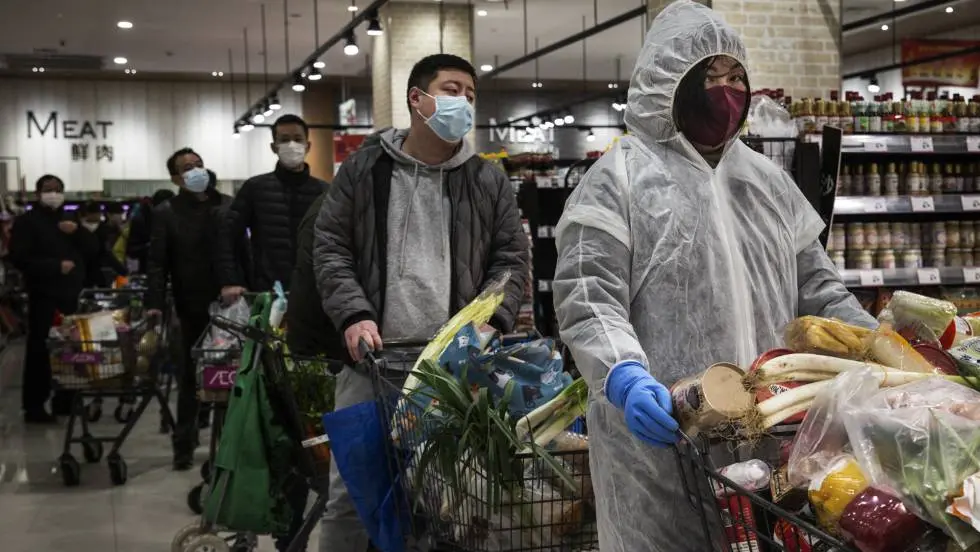 Coronavirus: 242 muertos y 15.000 infectados en un solo día