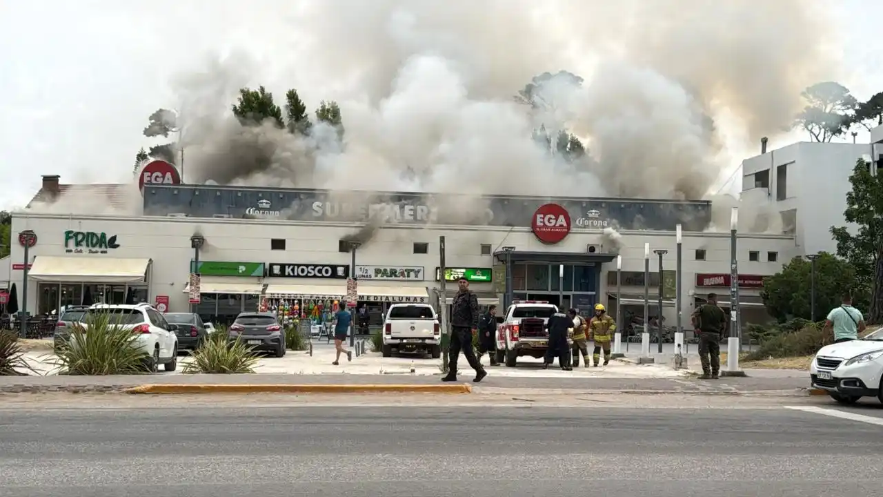 Incendio en un supermercado en Pinamar