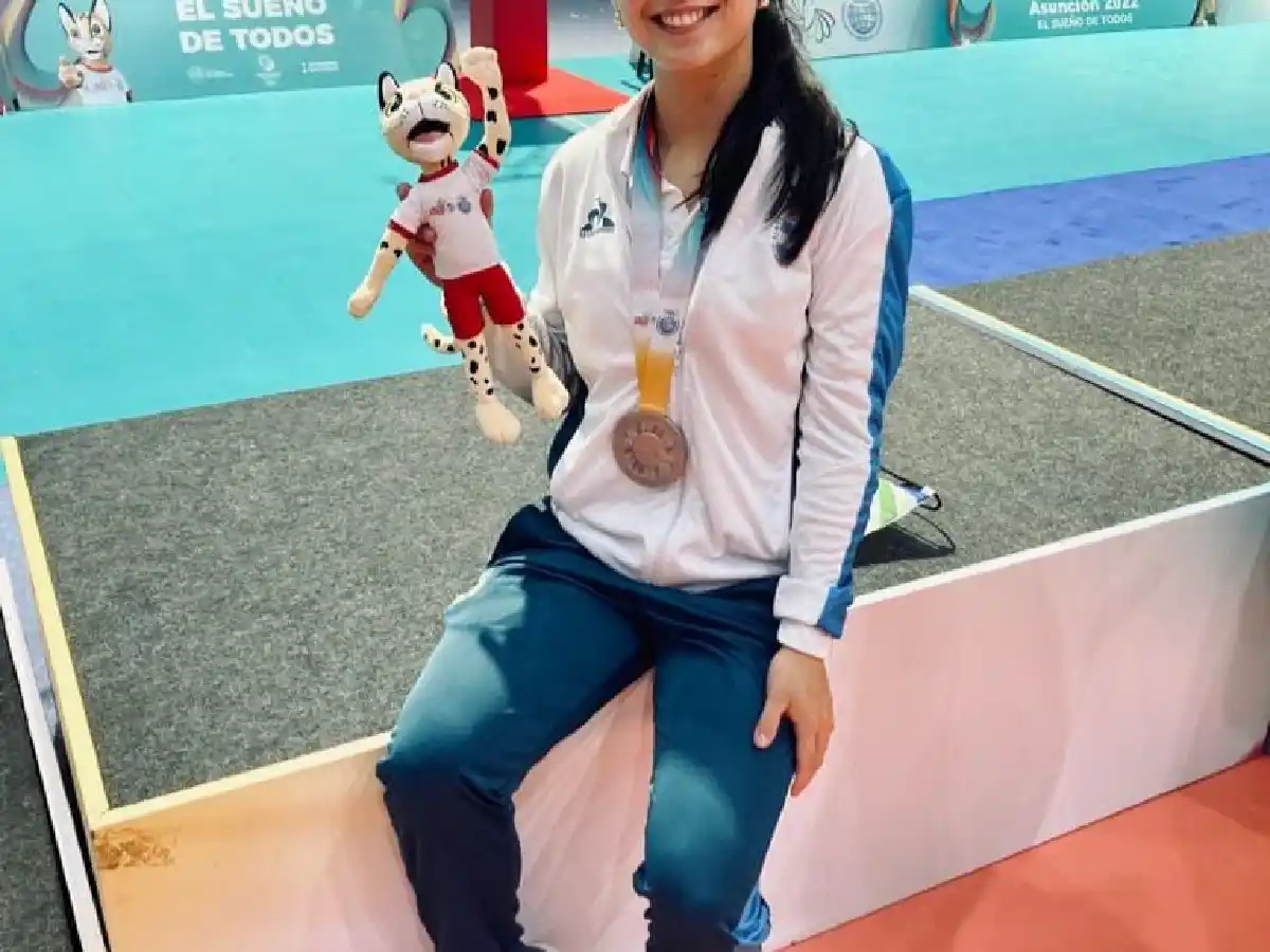 Valentina y una medalla de especial valor