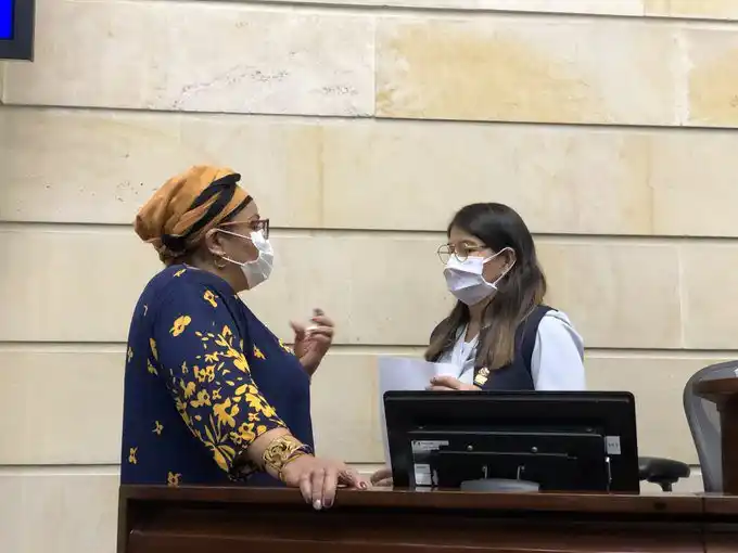 ¡Histórico! Partido Farc asume presidencia del senado colombiano