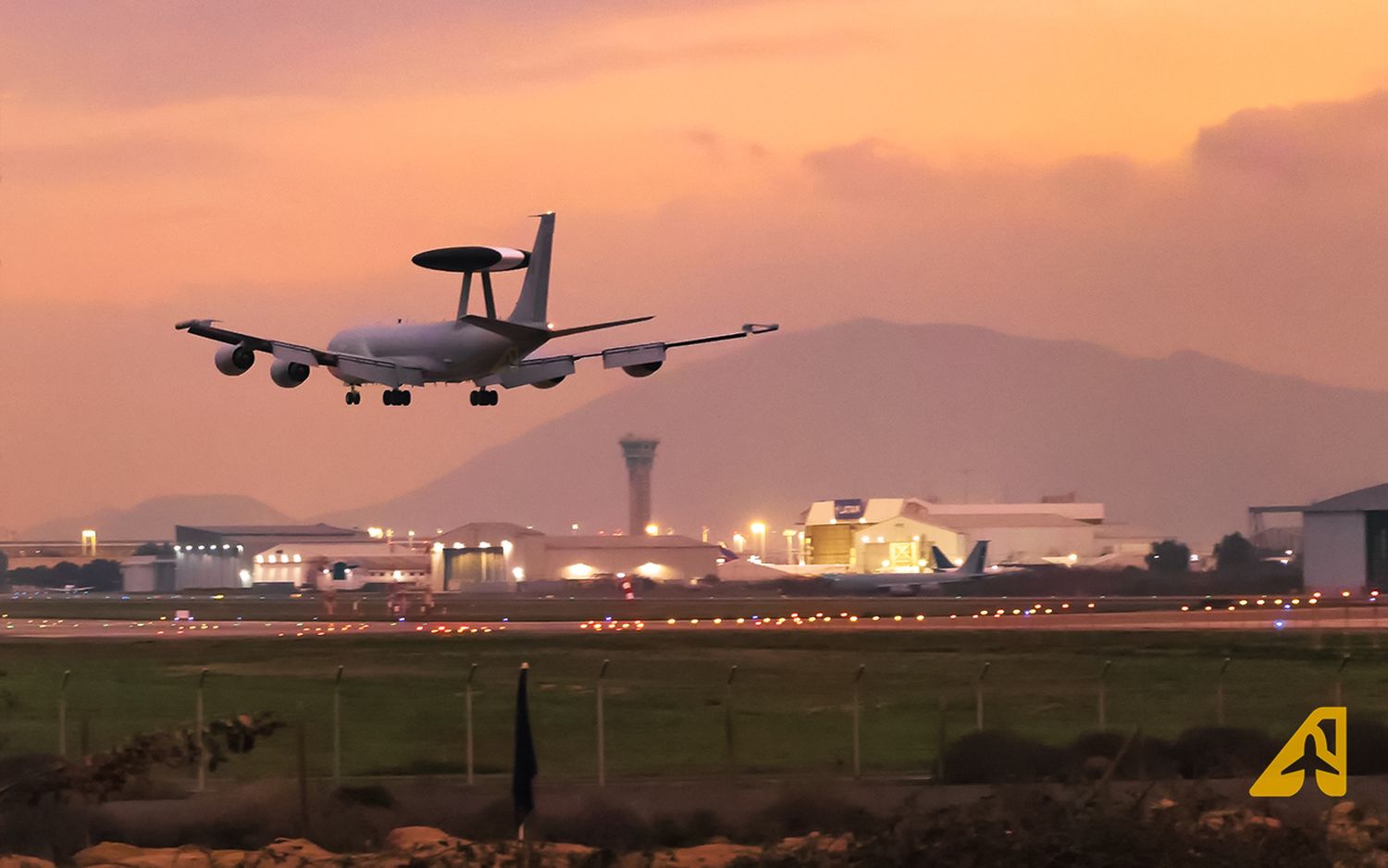 [Fotogalería] El primer Boeing E-3D Sentry de la Fuerza Aérea Chilena llegó a Santiago