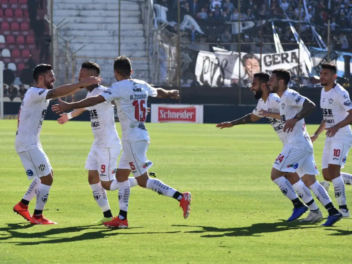 Central Córdoba avanzó a octavos de final 