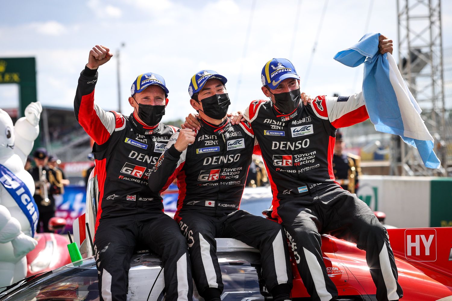 “Pechito” López y un triunfo para meterse en la historia