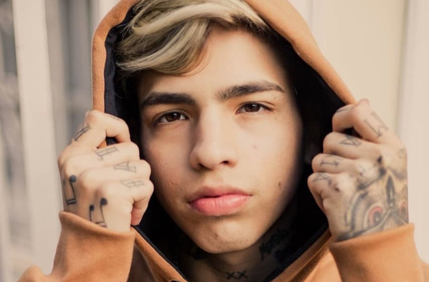 Pema, el adolescente salteño que se convirtió en un fenómeno viral del rap
