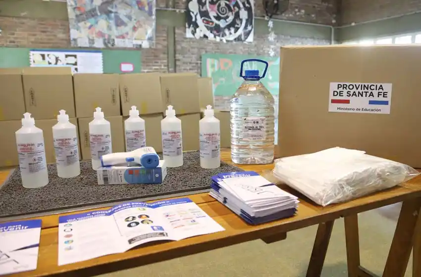 Vuelta a clases: la provincia prepara kits sanitarios para distribuir en todas las escuelas