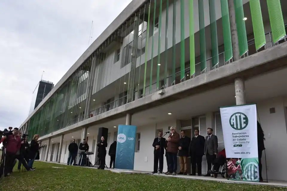 Inauguraron residencias para estudiantes