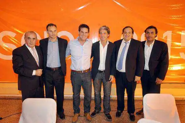 Elecciones 2015: El denarvaísmo cerró filas con Scioli en La Plata