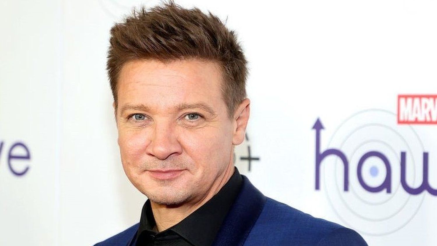 ¡EL VENGADOR APARECE! Esto dijo Jeremy Renner tras sufrir un aparatoso accidente