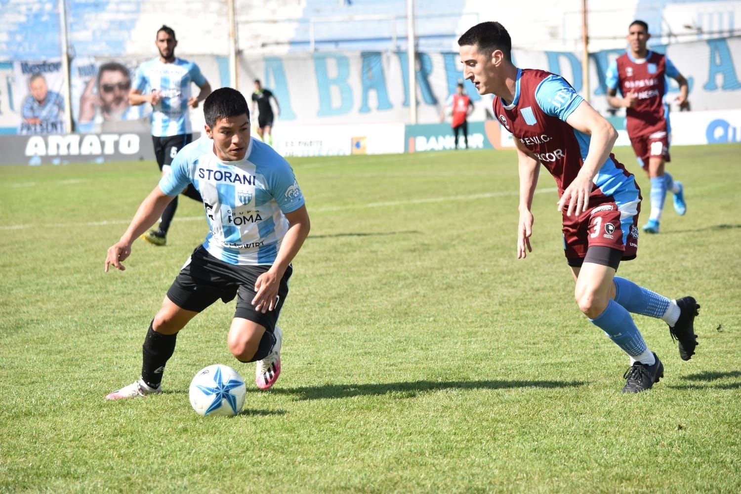 Juventud no pudo con un Racing superior: fue 2 a 0 para los cordobeses