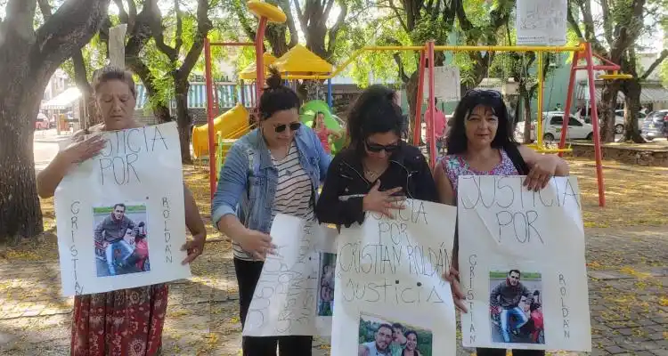 La familia de Cristian Roldán fue recibida por Roleri: “Nos dijeron que nos quedemos tranquilos, que el boliche no se va a abrir más”