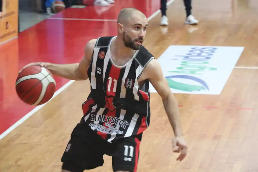 El base Agustín Lozano