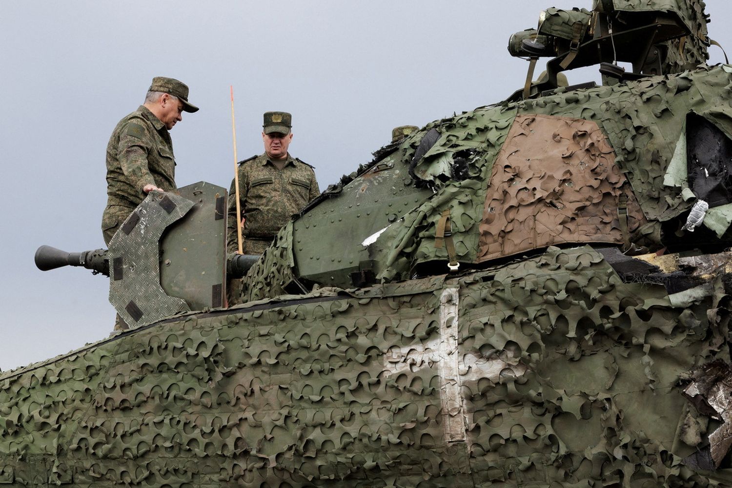 Un buque de guerra ruso fue dañado en un ataque ucraniano a una base militar
