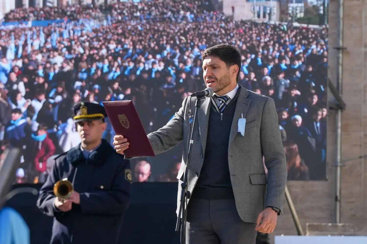 Más de 8.000 alumnos participaron en Rosario de la Promesa de Lealtad a la Bandera - 2
