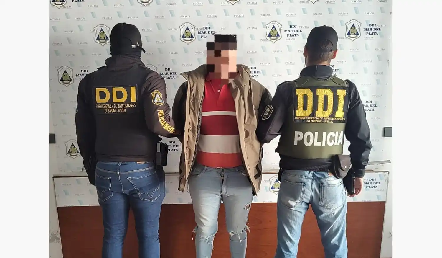 Habían sustraído cuatro millones de pesos, un cheque por $400.000 y un iPhone 12.