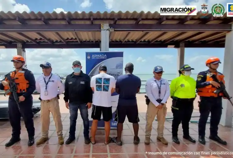 EMPRESAS “TURÍSTICAS” ofrecieron servicio de traslado: rescatan a 151 migrantes que viajaban en dos lanchas (Video)