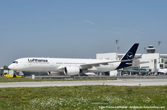Lufthansa acepta las condiciones del paquete de ayuda y recibe 9000 millones de Euros