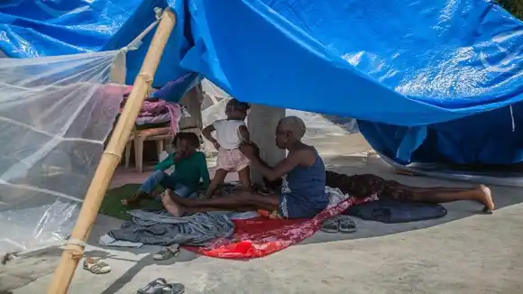 DESGARRADORES TESTIMONIOS de mujeres en Haití que perdieron sus casas y temen ser víctimas de violación sexual