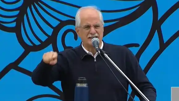Día de la Lealtad: "El pueblo argentino no permitirá que Milei destruya derechos", dijo Taiana desde San Vicente