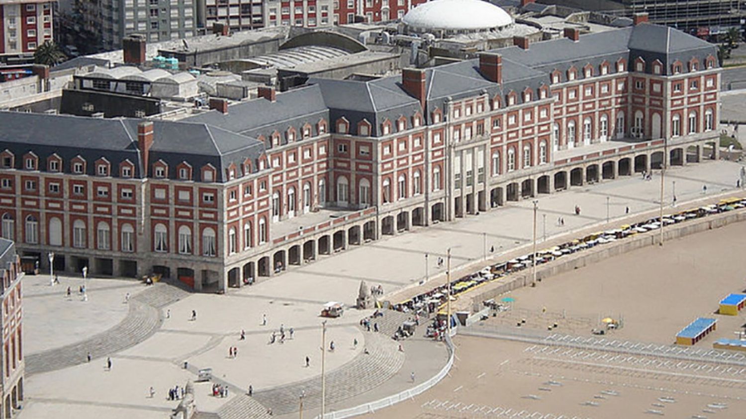 Mar del Plata: Buscan completar la primera etapa de la renovacion de la rambla antes del verano