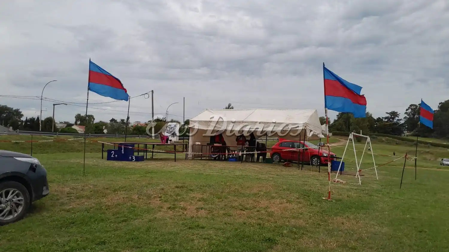 Carpa de la organización, ya ubicada en la Ribera