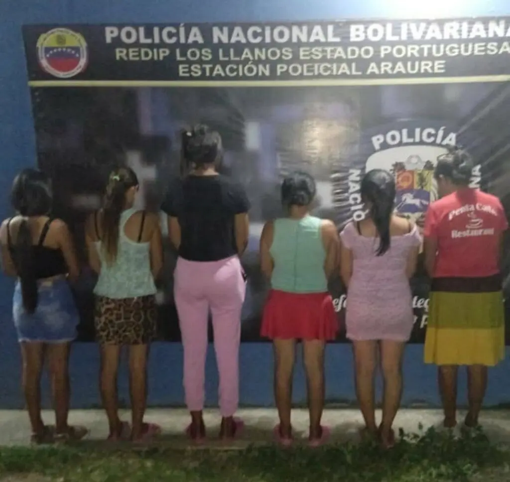 ¡TODA LA FAMILIA PRESA! RESCATAN a niño con condición especial que era encerrado en una jaula en Portuguesa