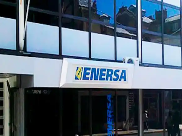 La Justicia entrerriana frenó sanciones nacionales contra ENERSA y cooperativas eléctricas