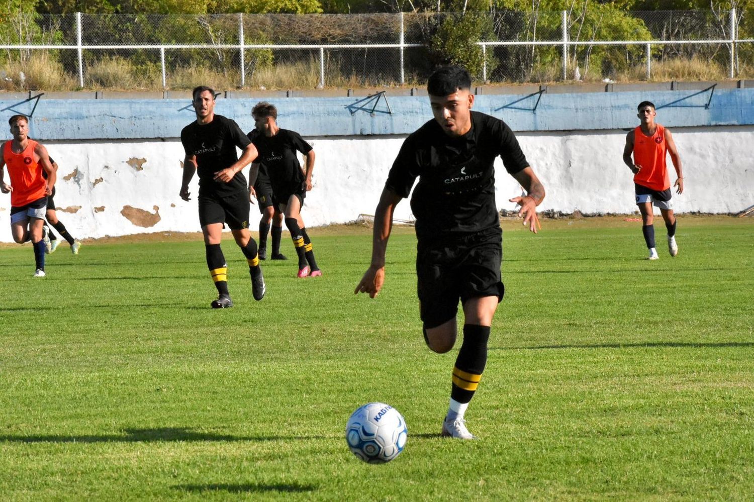 Amistoso en Otamendi