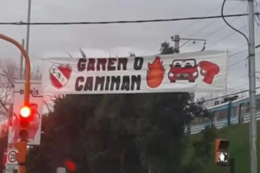 La tensión en Avellaneda persiste pese a que Tevés recibió el apoyo de la barra del "Rojo".