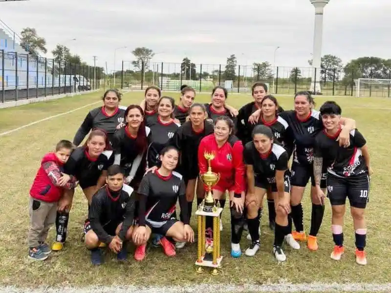 Antenor Gauna campeón invicto
de la División B del femenino