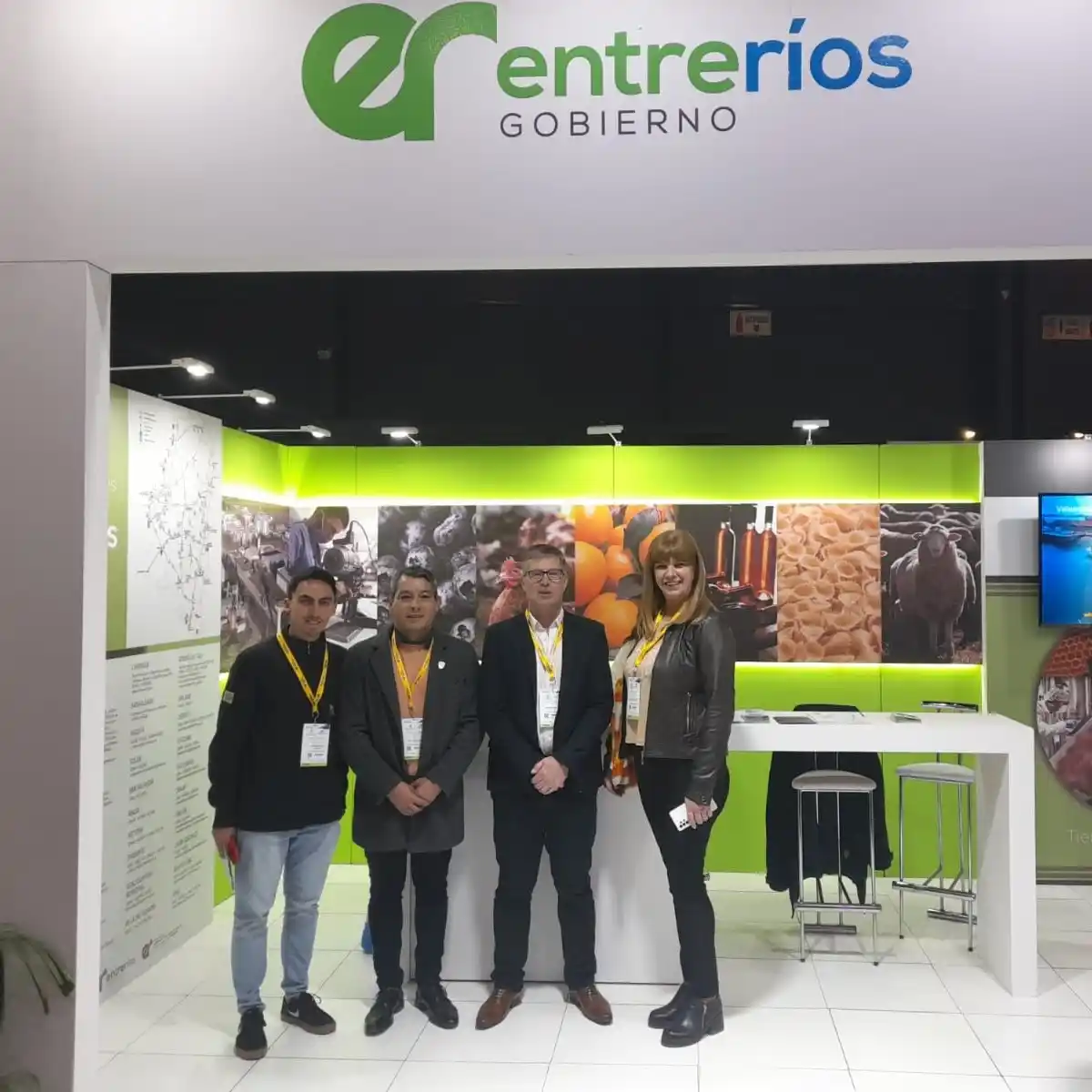 Crespo presente en la Primera Exposición de Parques Industriales