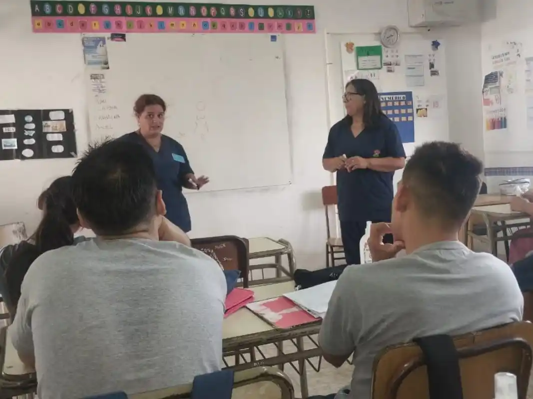 Centros educativos para adultos: entre denuncias de cierre y los procesos de su refuncionalización