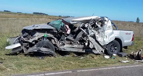 Triple choque: sigue internado un conductor