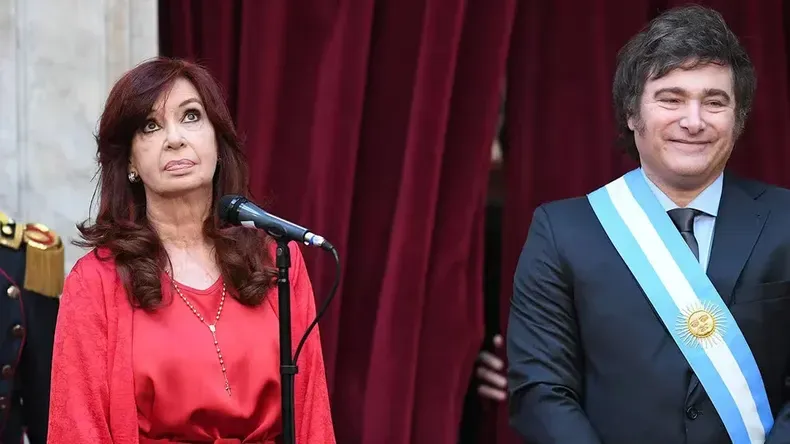 Cristina publicó una dura carta contra Milei.
