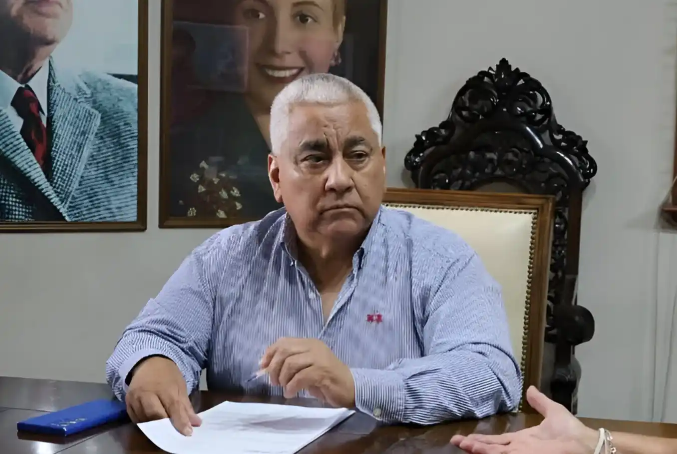 El intendente pidió las renuncias y se tomará una semana para analizarlas.