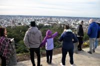El Gobierno fijó tres días no laborables con fines turísticos en 2025