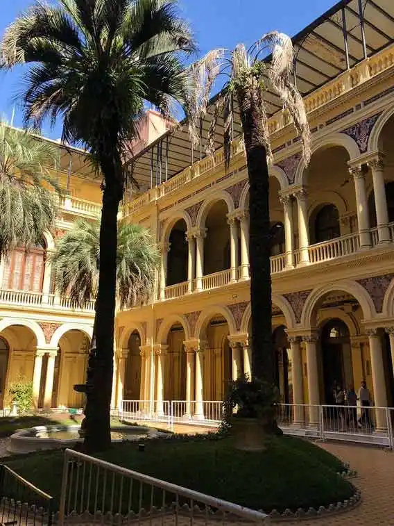 Marcha atrás con la compra de la palmera de la Rosada