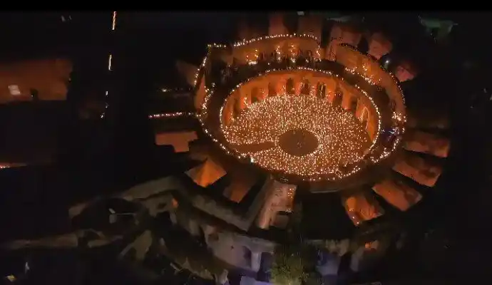 Arjona rompe récord con su concierto a la antigua