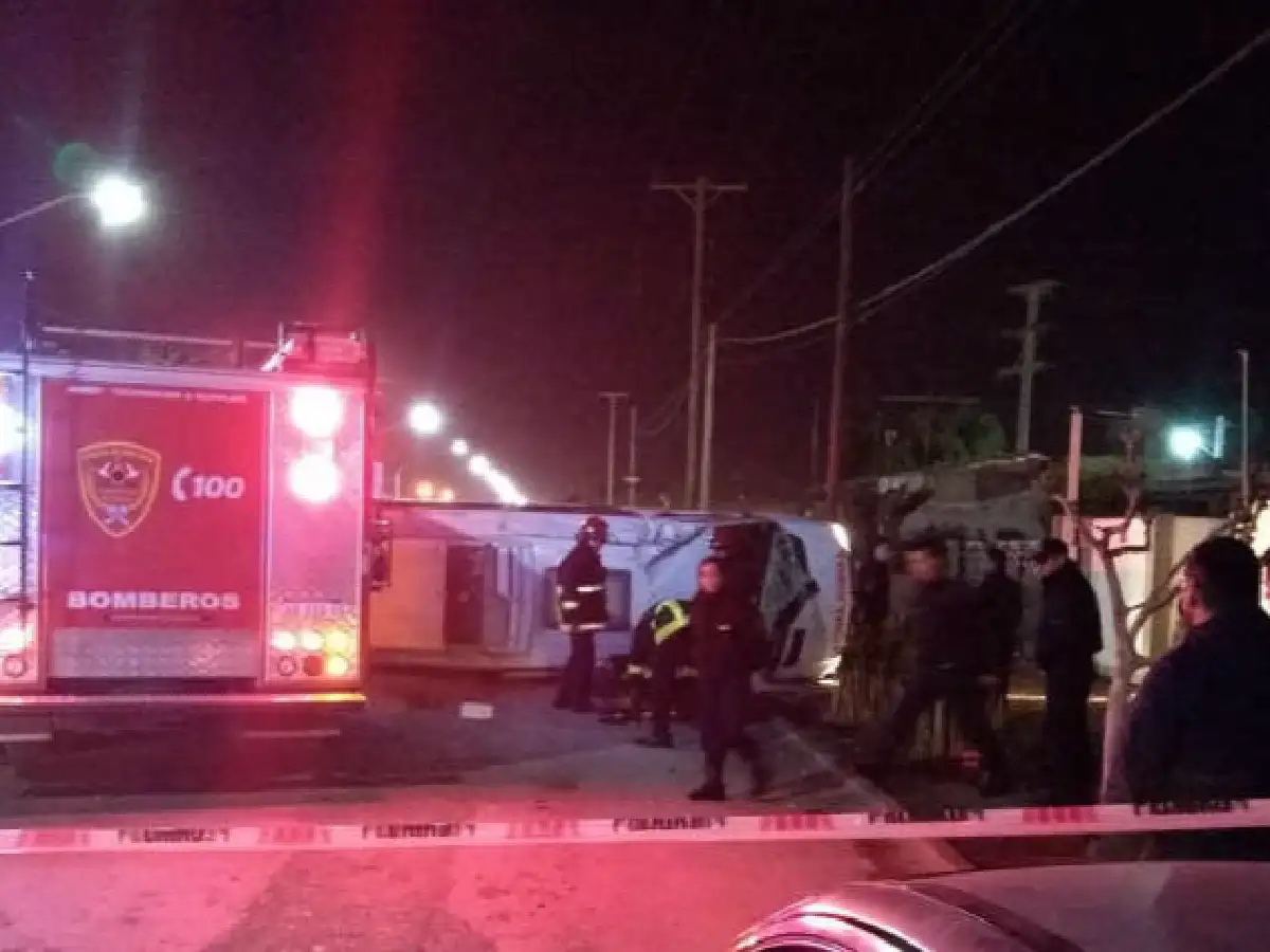 Embistió una ambulancia y fugó: murió un chico de 10 años en San Juan