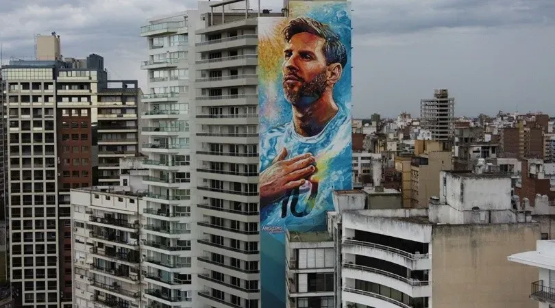 Inauguraron un nuevo mural en homenaje a Messi en Rosario