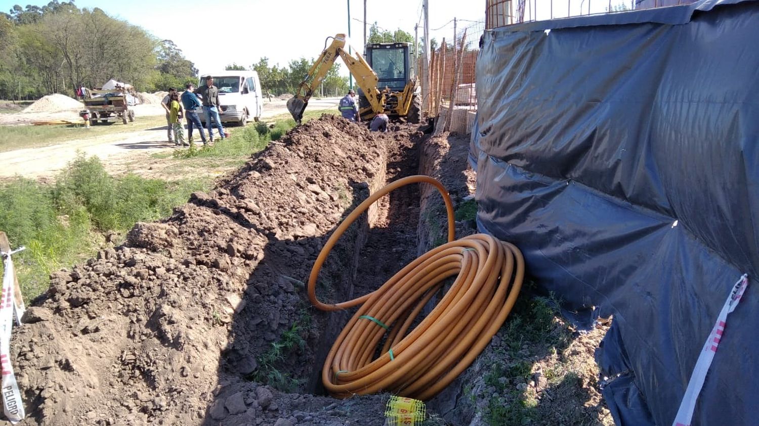 Avellaneda expande su red domiciliaria y proyecta un gasoducto para la industria