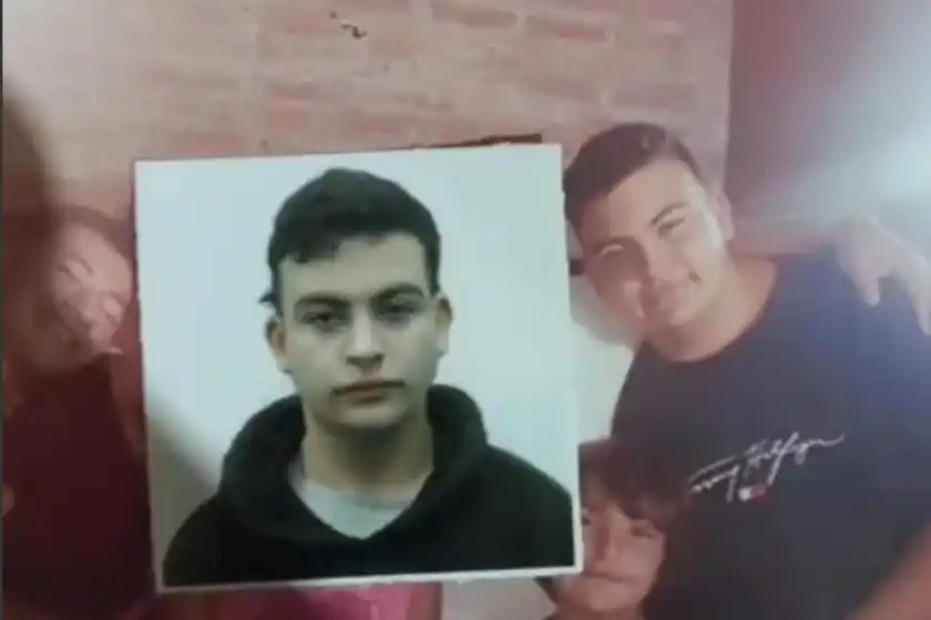 Encontraron al estudiante del Superior de Comercio desaparecido y ya se encuentra con su familia