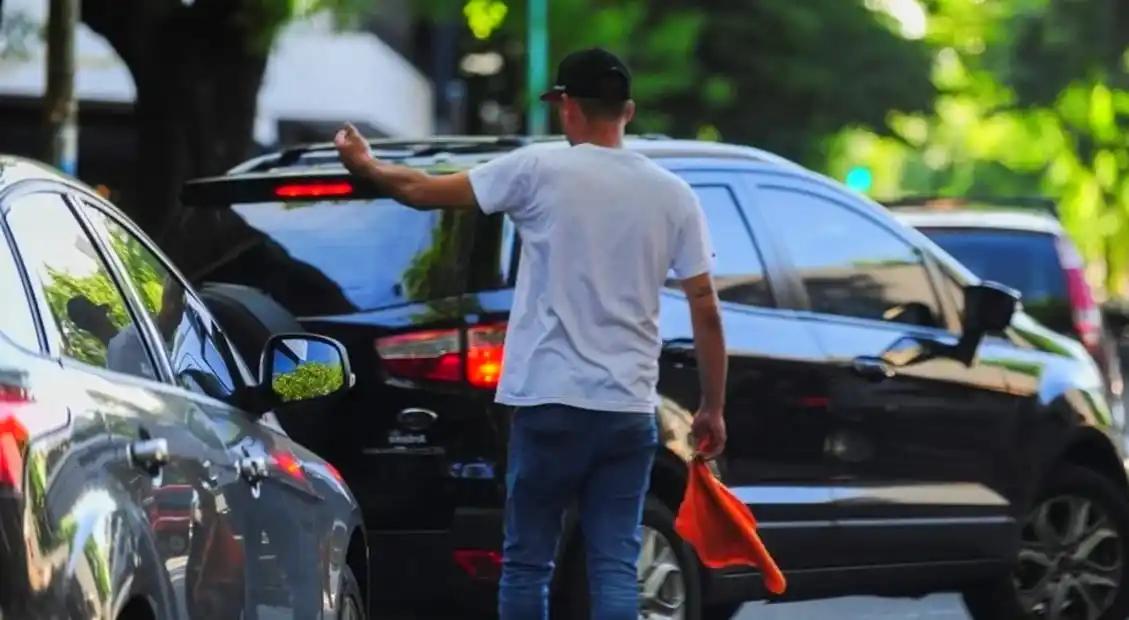 Concordia reglamentará la ordenanza de «trapitos» en la vía pública sin afectar el arte callejero