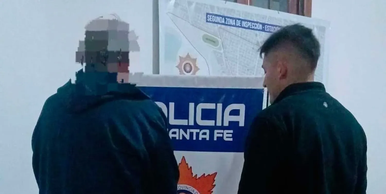 El momento en que el implicado es alojado en sede policial.