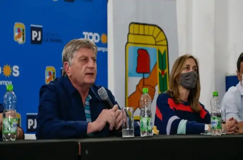 Al gobernador de La Pampa no le gustó el dato de pobreza del INDEC y tomó una insólita decisión