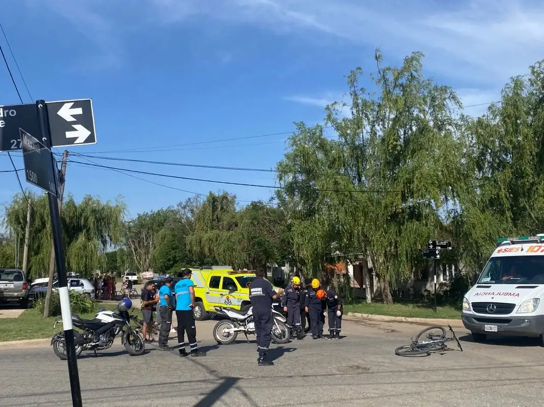 El accidente tuvo lugar en Maxwell y Lisandro de la Torre. Crédito: Bomberos de Venado Tuerto.