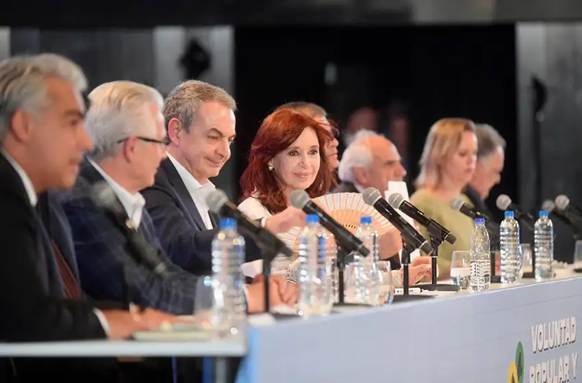 Cristina Kirchner volvió del Sur con una fórmula presidencial definida y la anunciará en las próximas horas